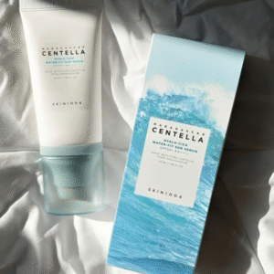 Centella Hyalu-Cica Water-Fit Sun Serum.